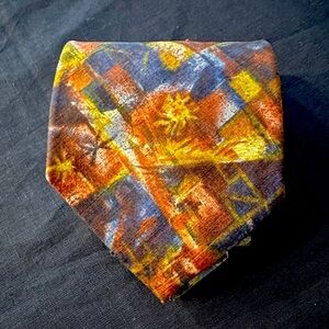 BOSS by Hugo Boss 100% SILK tie.